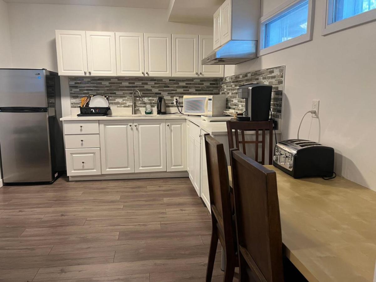 Starting Point Family House Ξενοδοχείο Saanich Εξωτερικό φωτογραφία